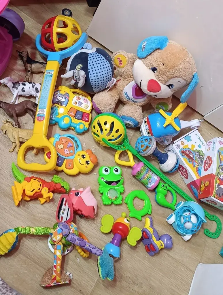 Продам лот игрушек. Варна. Могу переслать