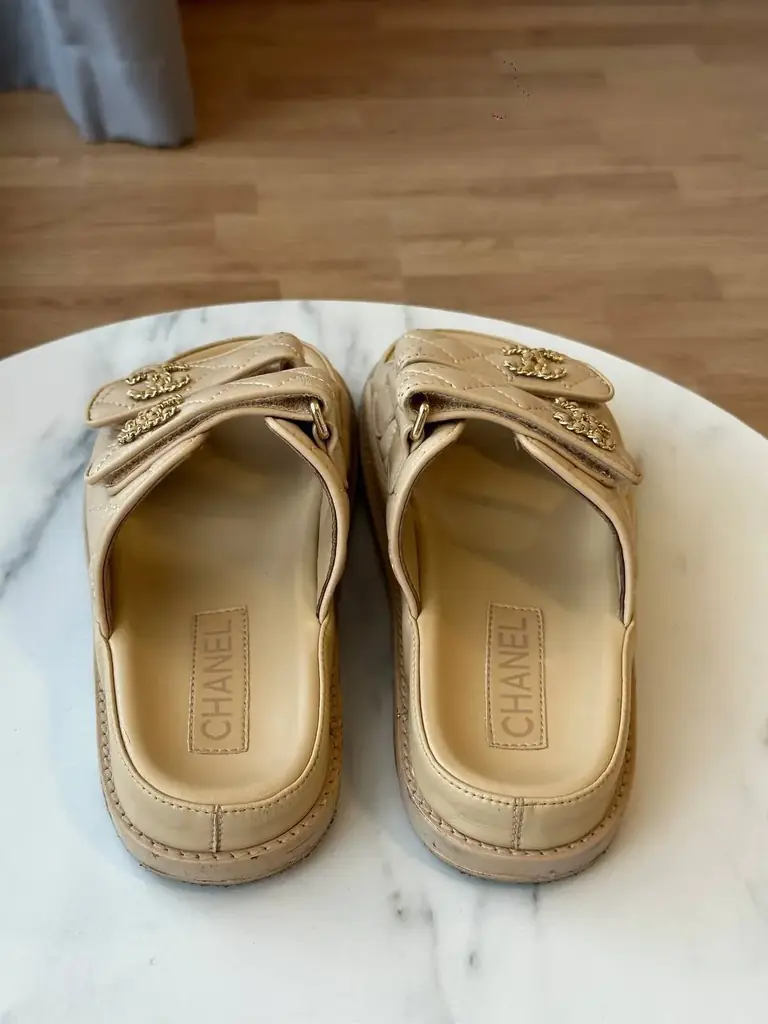 Шлепанцы Chanel