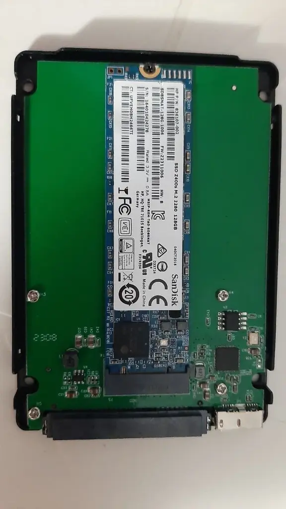 Продам новый M2 SSD SanDisk 128Gb, с переходником на 2.5 SATA и как внешний через USB. Солнечный бе…