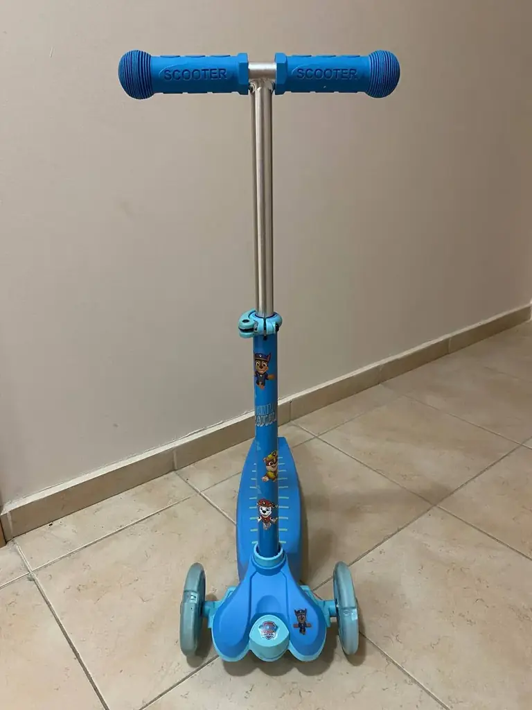 Продам дитячий самокат