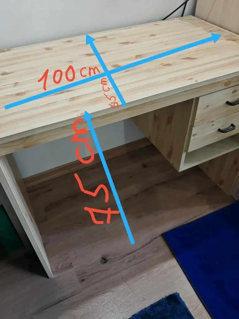 Продам делский стол и стул . Размеры на фото. -50€