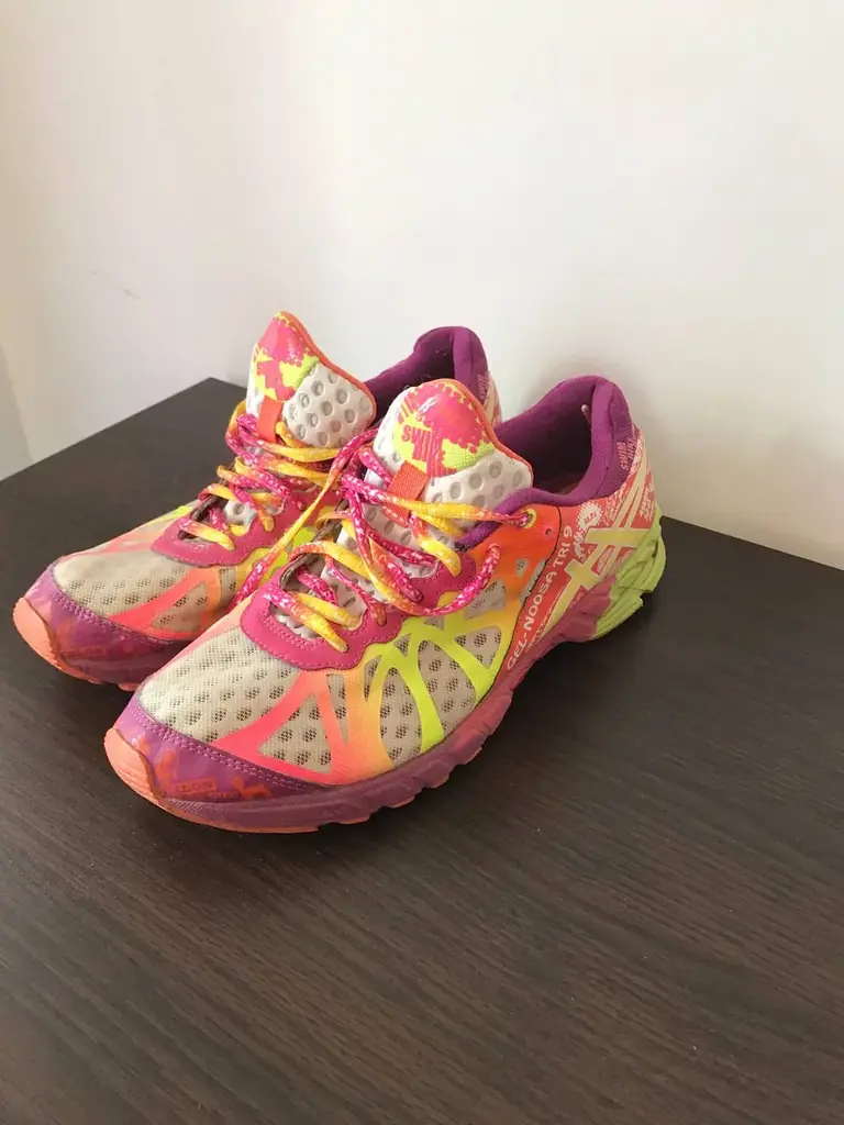 Кроссовки женские, Солнечный берег, 35€