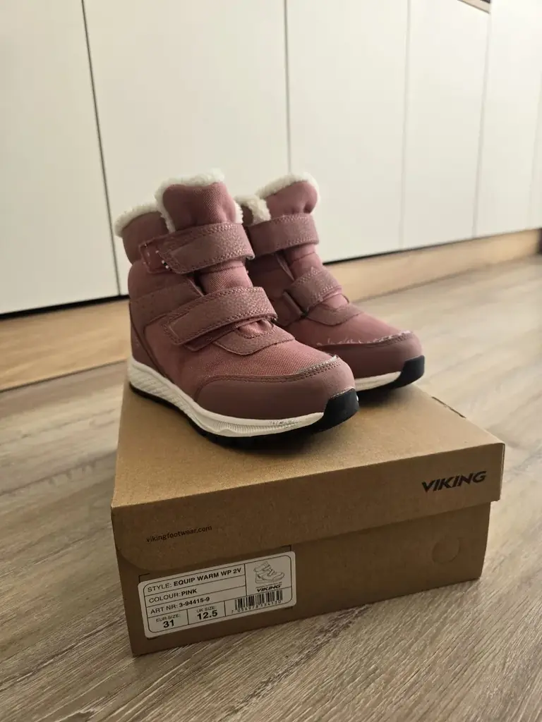 Продам зимние детские ботинки Viking Equip Warm WP 2V