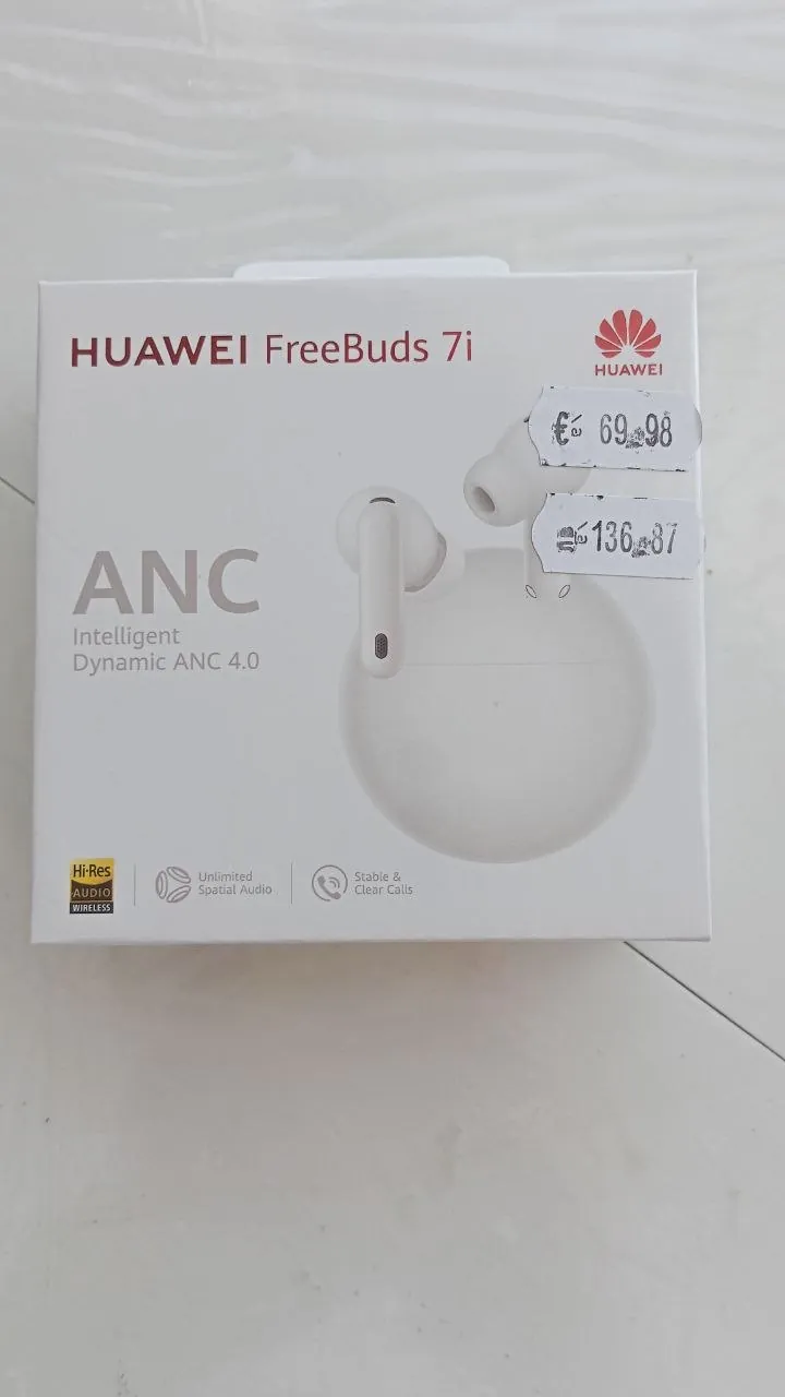 Продам наушники Huawei Free Buds 7i, новые запечатанные, за пол цены. 35 евро. Поморие.