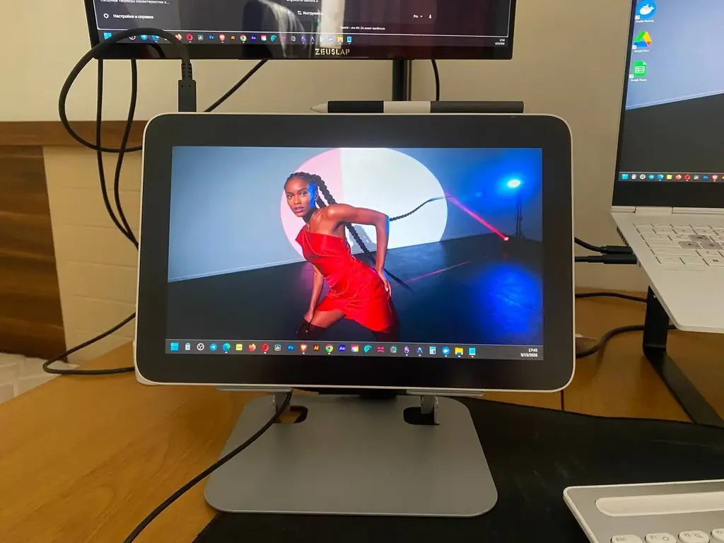 Графический планшет Wacom One 12 (DTC121) — Использовался крайне редко и бережно. Понял, что рисова…