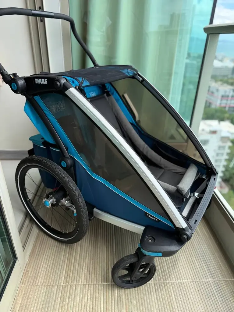 Продаем велоприцеп и прогулочную/беговую коляску для двоих детей — Thule Chariot Cross 2 (оригинал,…