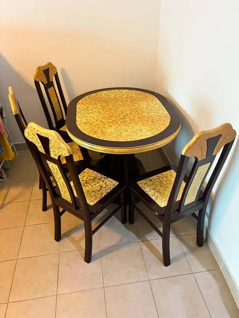 ПРОДАМ ОБЕДЕННЫЙ ГАРНИТУР