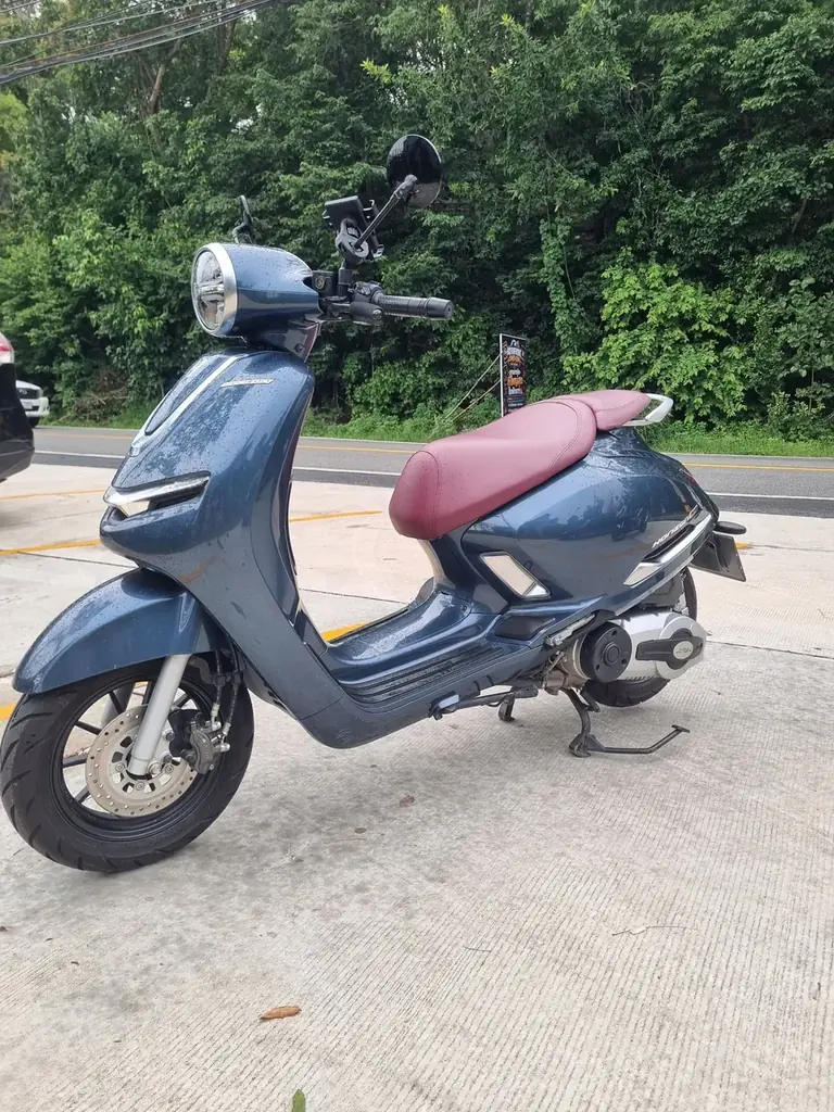 Alpha Volantis Horizon 300 Alpha Blue. 300cc. 2023 year. Bought 2024. The motorbike is under warran…