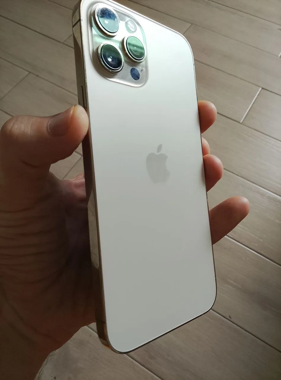 Продам iphone 12pro max, 8500thb