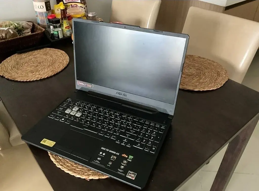 Продам игровой ноутбук ASUS GAMING A15 на 144hz