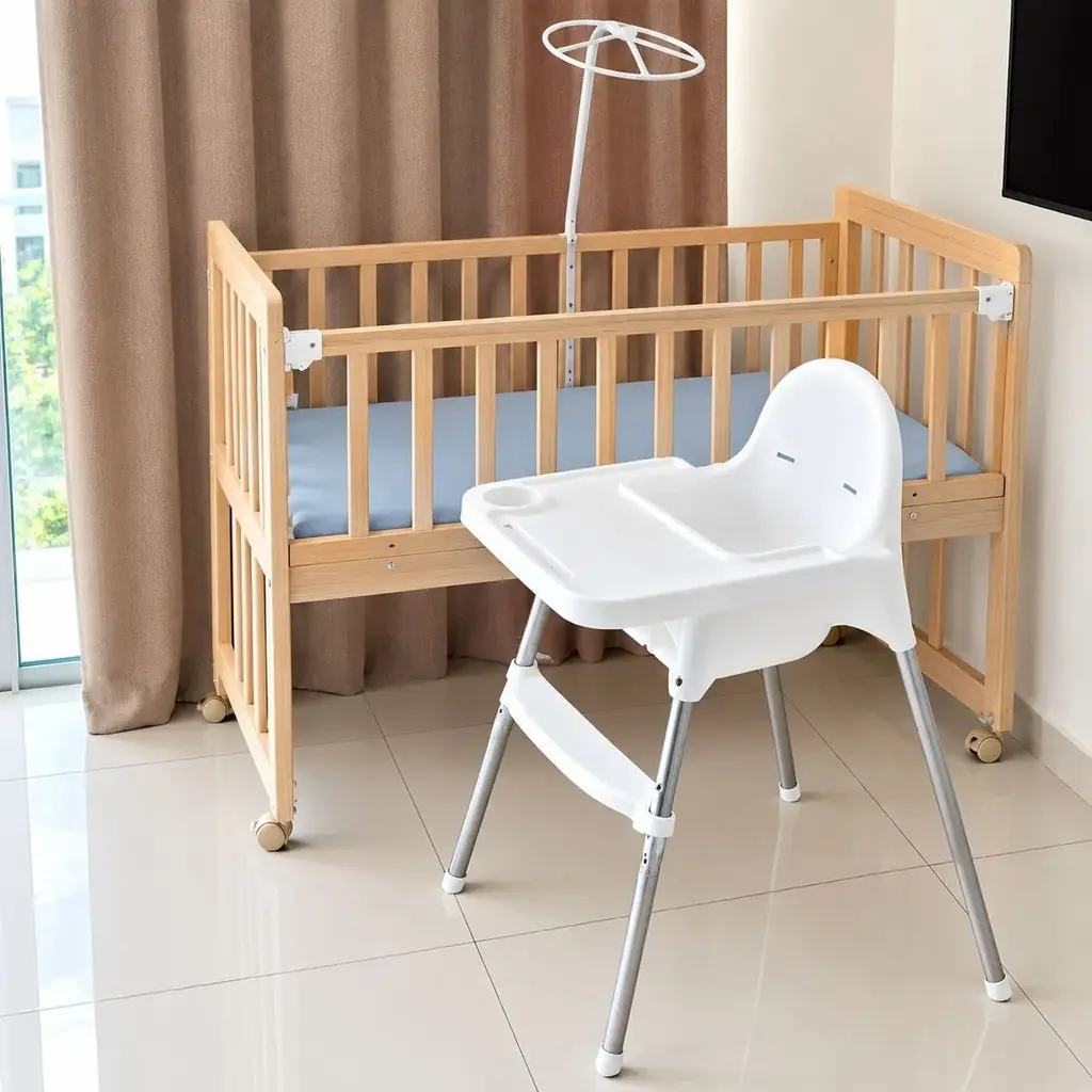 Продаётся детская кроватка + стульчик для кормления 👶