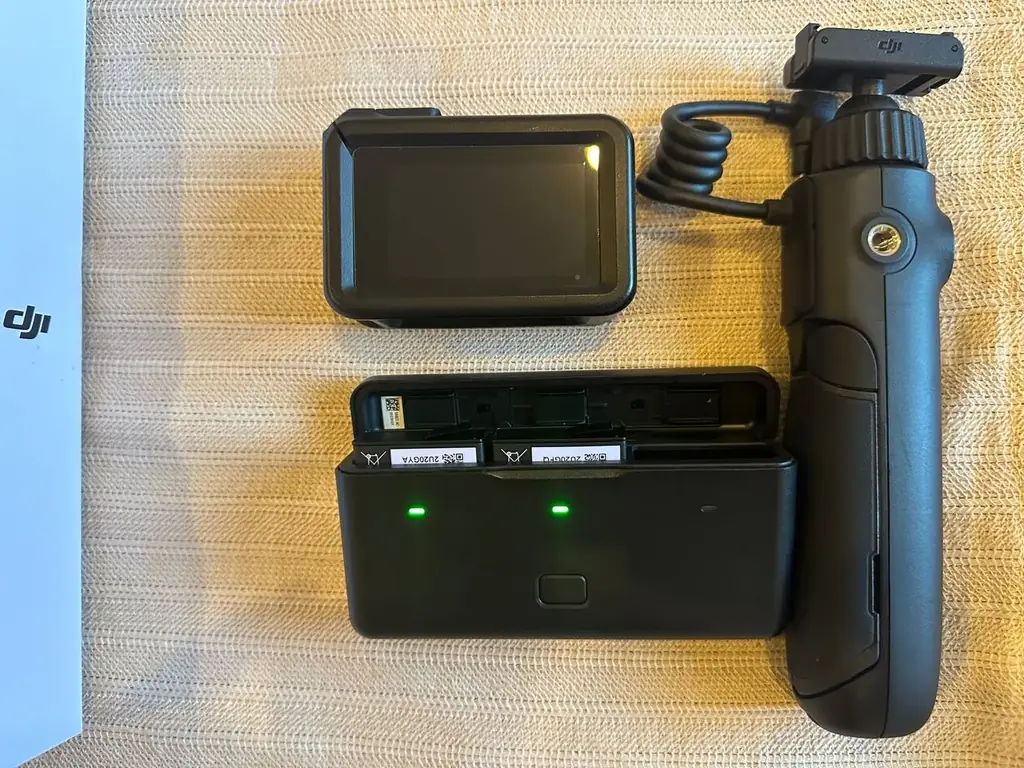 Продаю DJI Osmo Action 4 в отличном состоянии.