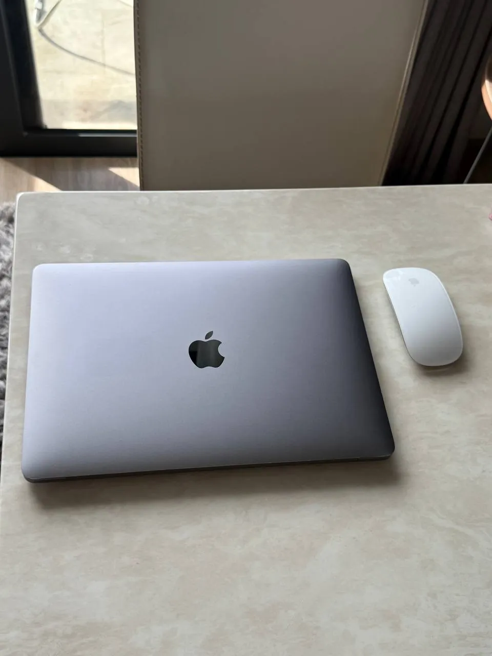 Продаю MacBook Air 13 m1 2020 Цена: 15000 бат