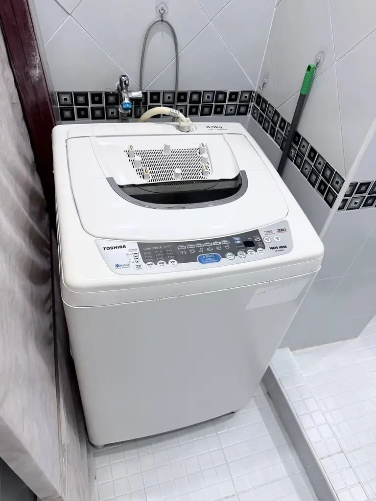 Продам стиральную машину 1500 бат в хорошем рабочем состоянии. 60х60х100см