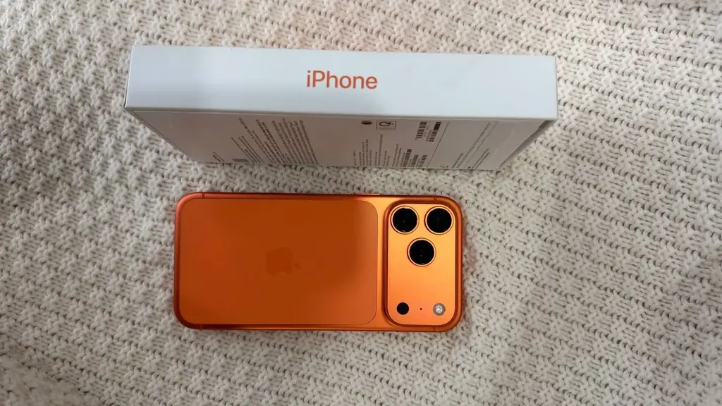 📱 Продам iPhone 17 Pro Max — 512 GB, Orange