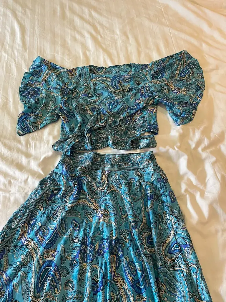💙 Голубой костюм free size (топ + юбка) - 150 б