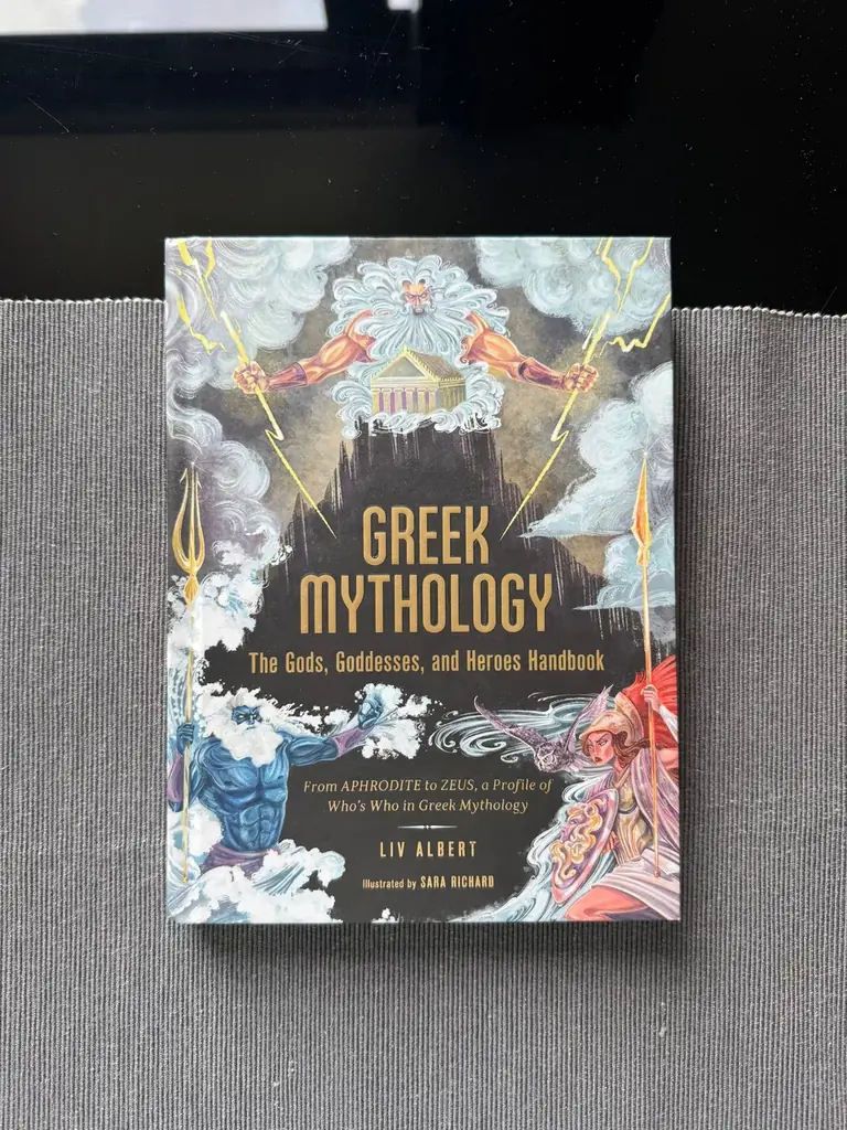 Greek Mythology: The Gods, Goddesses, and Heroes Handbook — 390 ฿