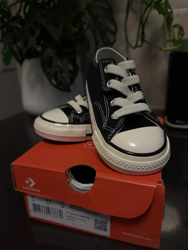 Продам детские кеды Converse Chuck Taylor (оригинал) 👟