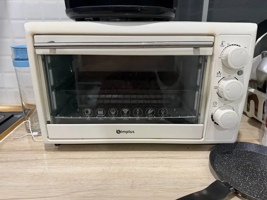 Продам духовку 700 бат торг