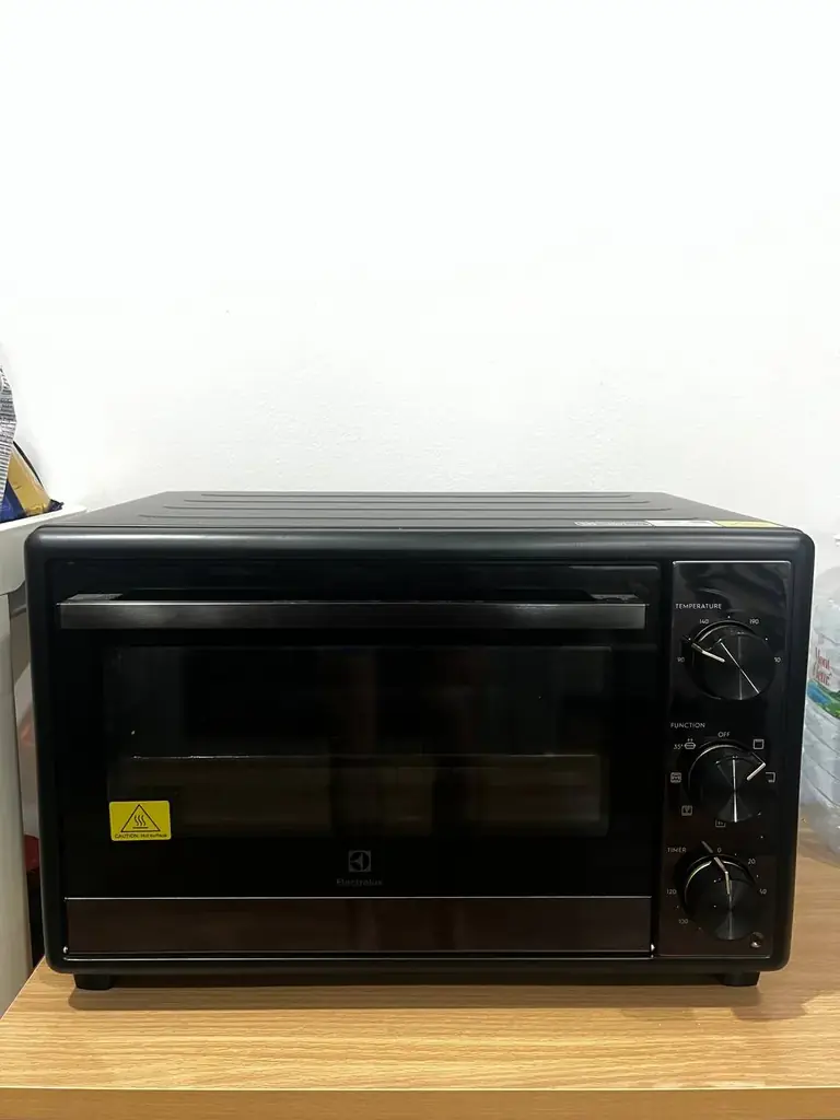 Продам духовку Electrolux