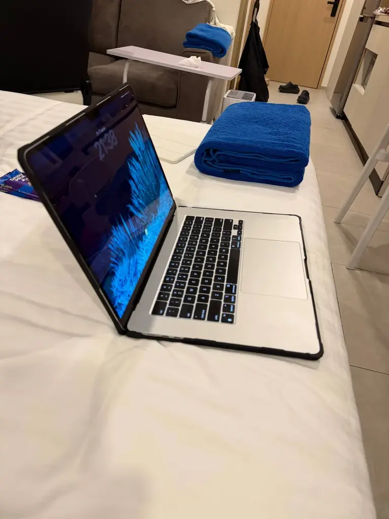 💻 Продам MacBook Air M2 15" — 28 000 бат / $850