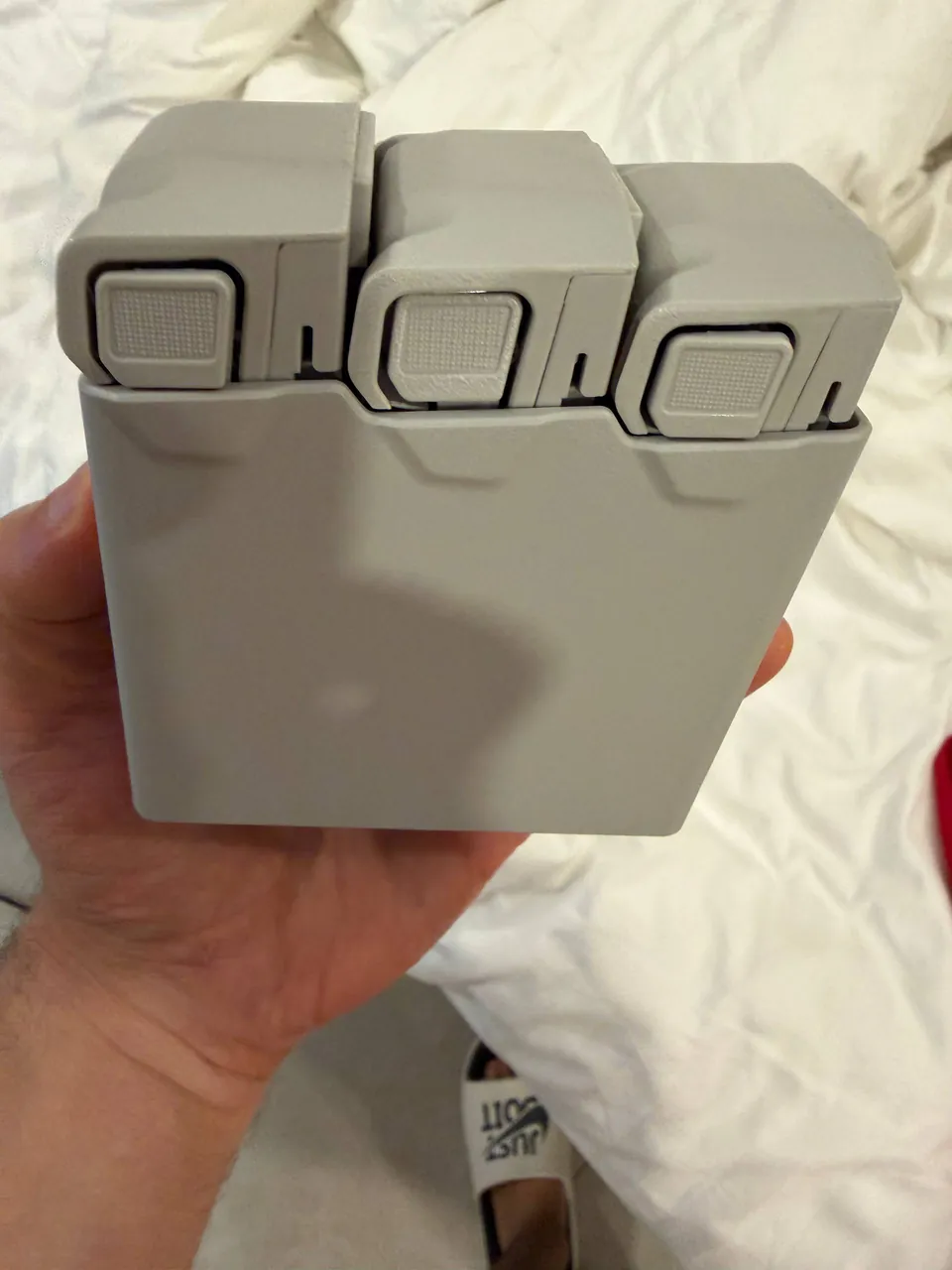 DJI Mini 3 Pro с 3 аккумуляторами. Продаю в связи с переездом. Забрать можно до воскресенья. Цена —…