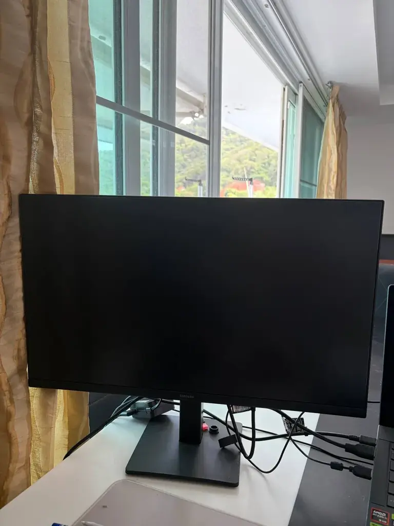 Продам монитор samsung 27’