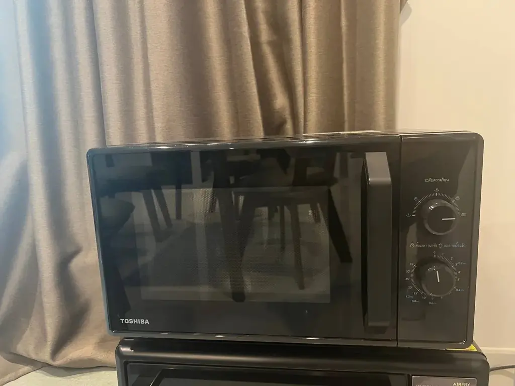 Продам микроволновку. Toshiba 24 литра.