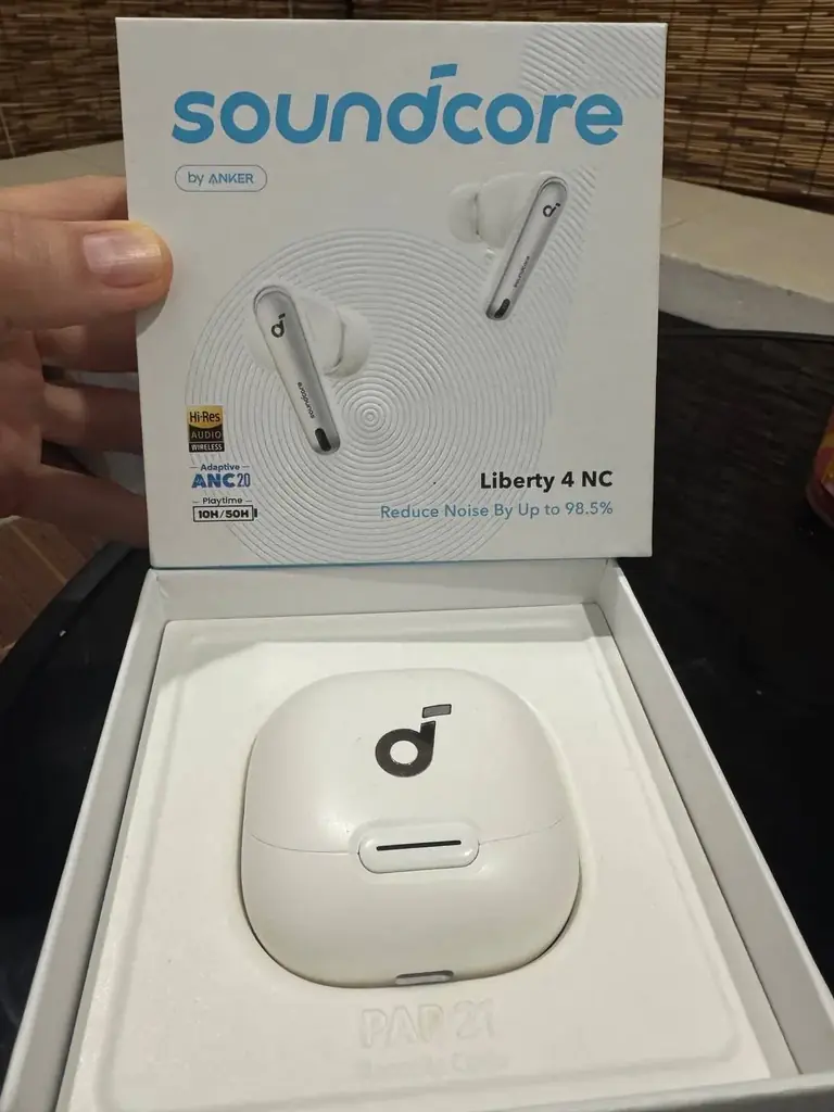 Продам беспроводные наушники Soundcore Liberty 4 NC by Anker. Цена 1000 THB