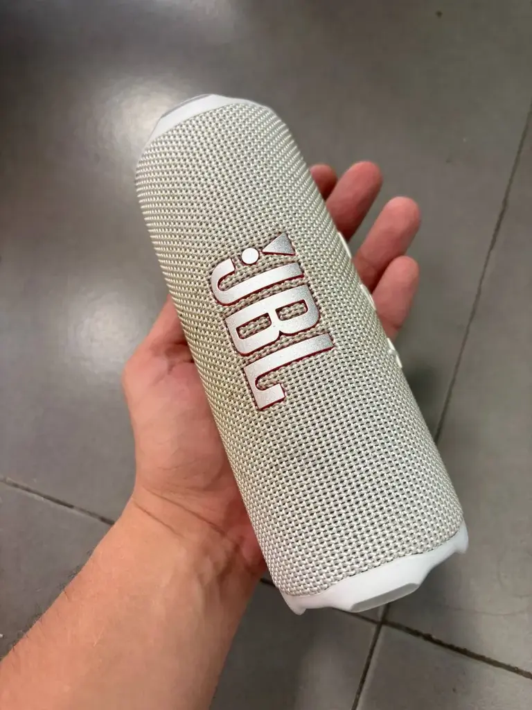 Продам JBL Flip 7