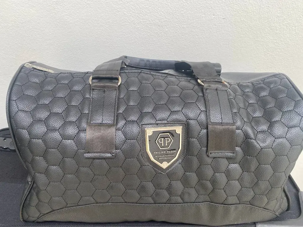 Продам, дорожная сумка, 100 Батт, чалонг