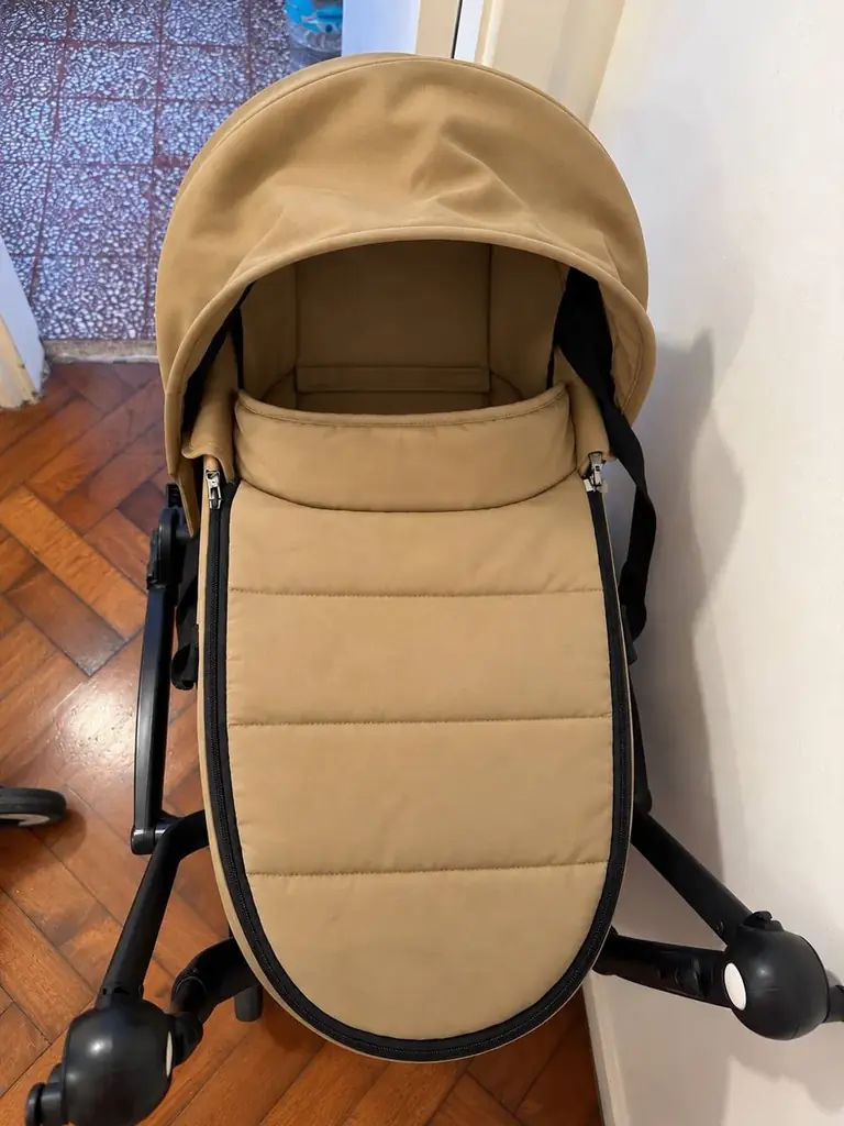 Продаю люльку для коляски Babyzen YOYO 0+ в бежевом цвете.После одного ребёнка.
