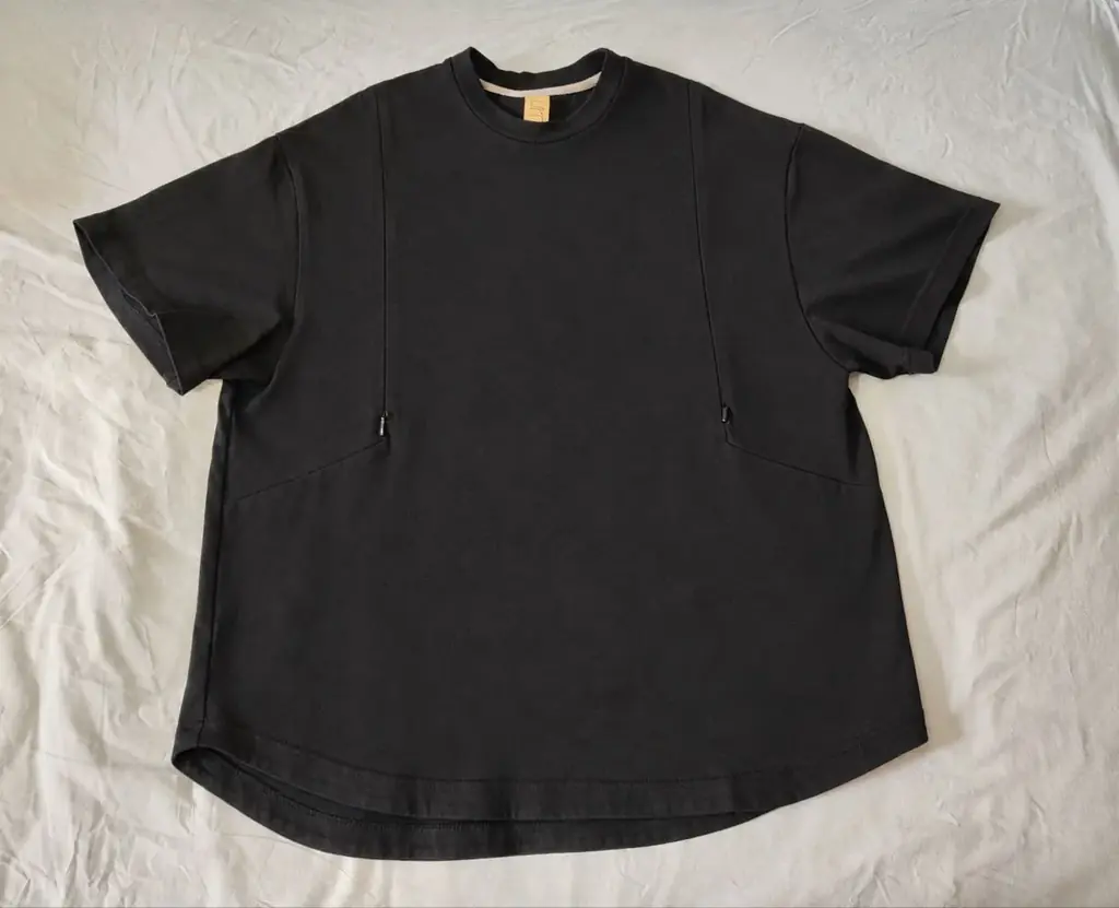 Футболка для кормления UMA.wear. В отличном состоянии. Размер oversize. Плотный качественный хлопок…
