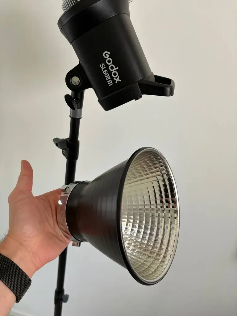 Свет студийный Godox SL60II Bi, в идеальном состоянии, в комплекте рефлектор и октогон Godox и хоро…