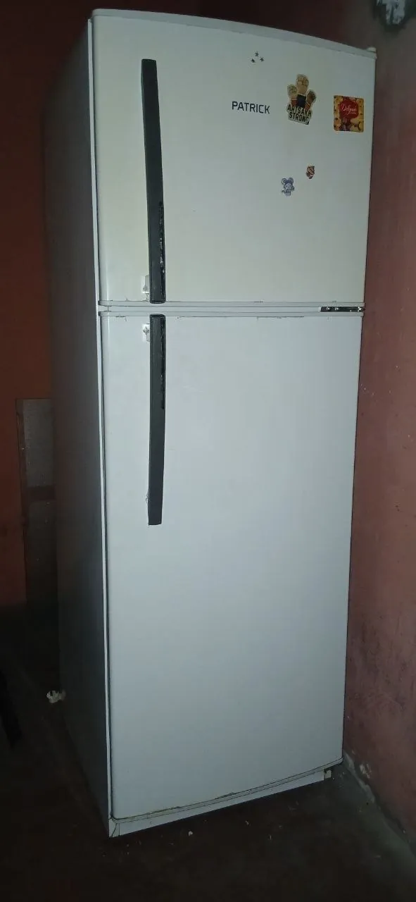 Продаю холодильник. 100.000