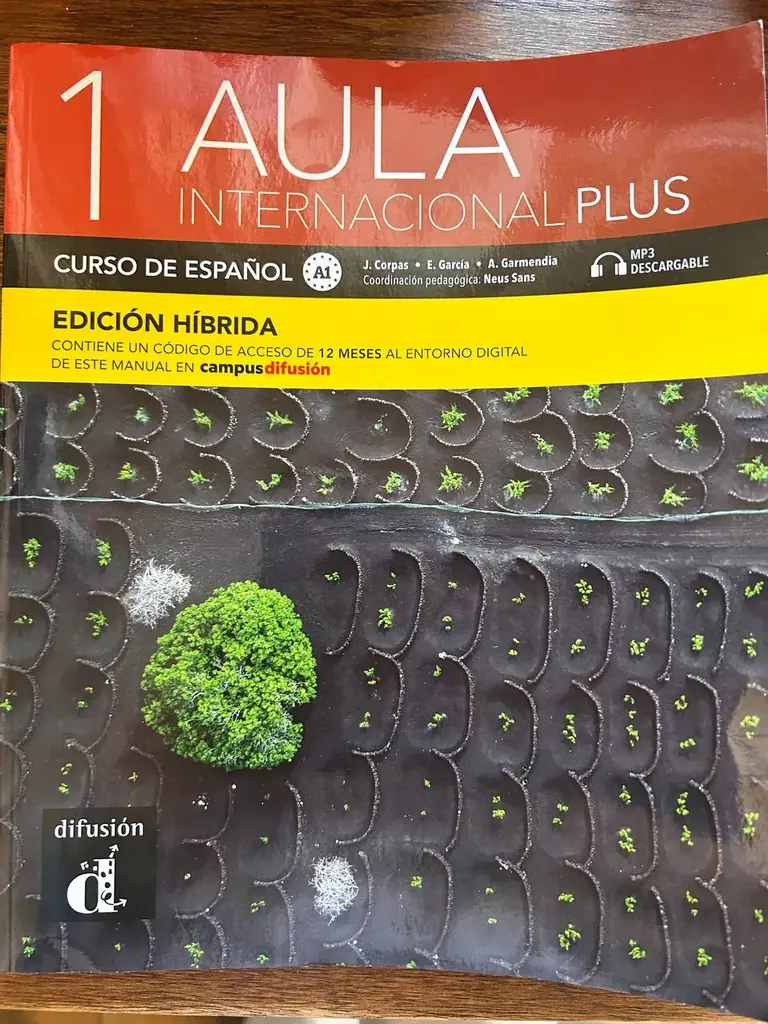 Абсолютно новая книга Aula 1 internacional A1