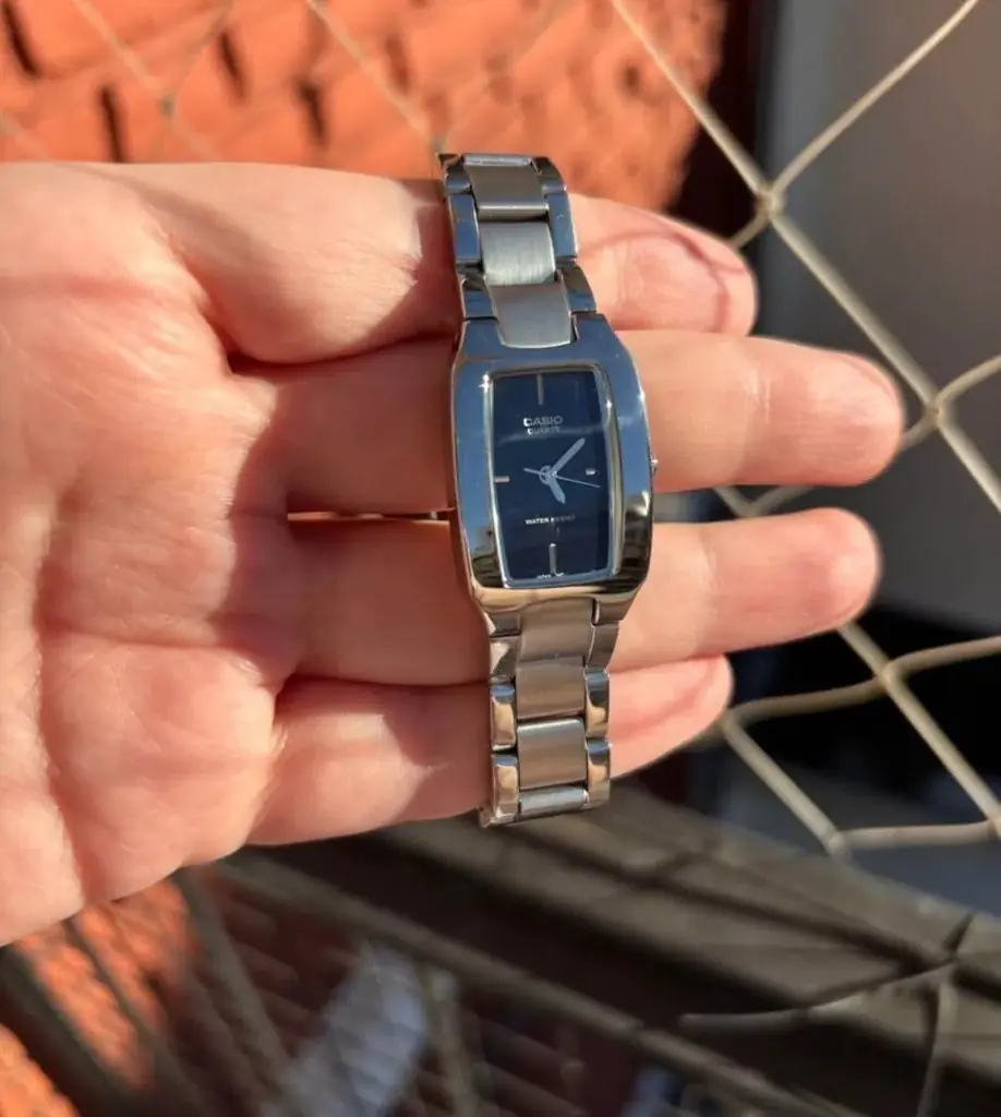 Продам часы Casio LTP-1165