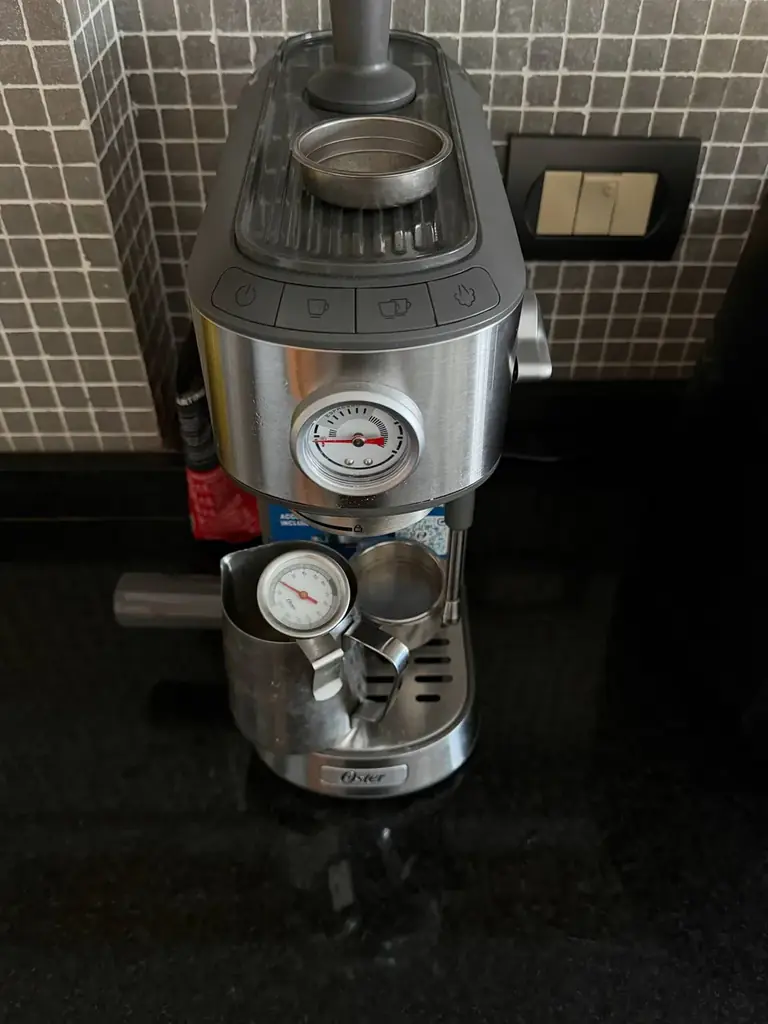 Продам кофемашину Oster