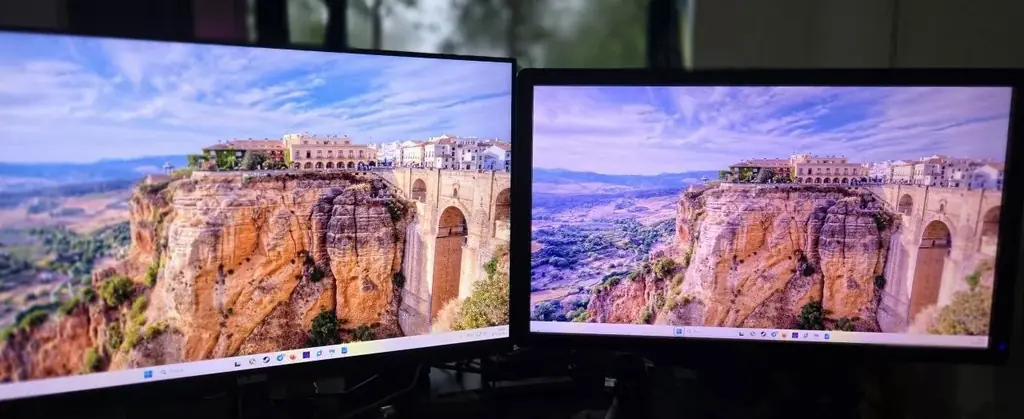 Продается игровой ПК с двумя мониторами (Ryzen 5500X3D / RTX 3080 Ti / 200 Гц)