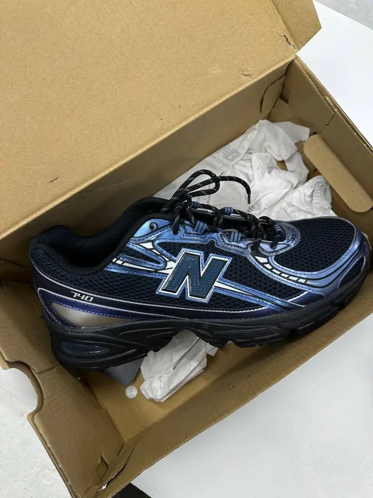 Новые кроссовки new balance 740