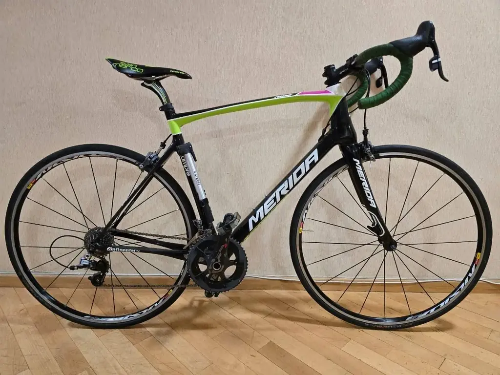 Merida Ride CF Team — карбоновый шоссейный велосипед
