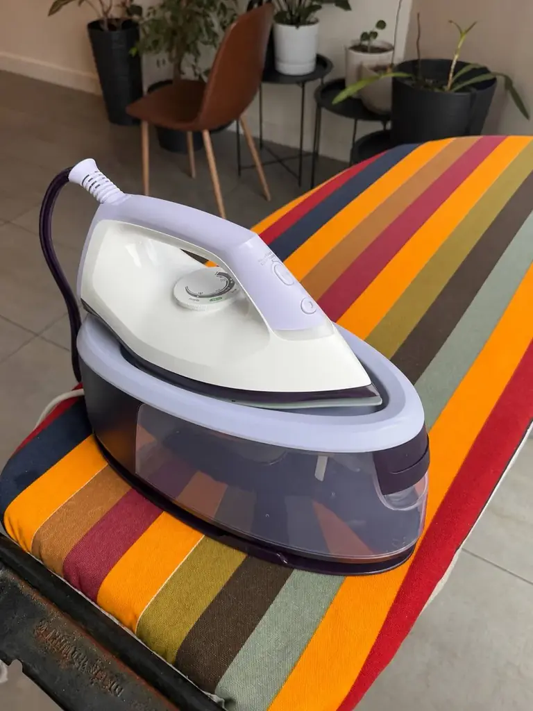 Продается парогенератор утюг PHILIPS