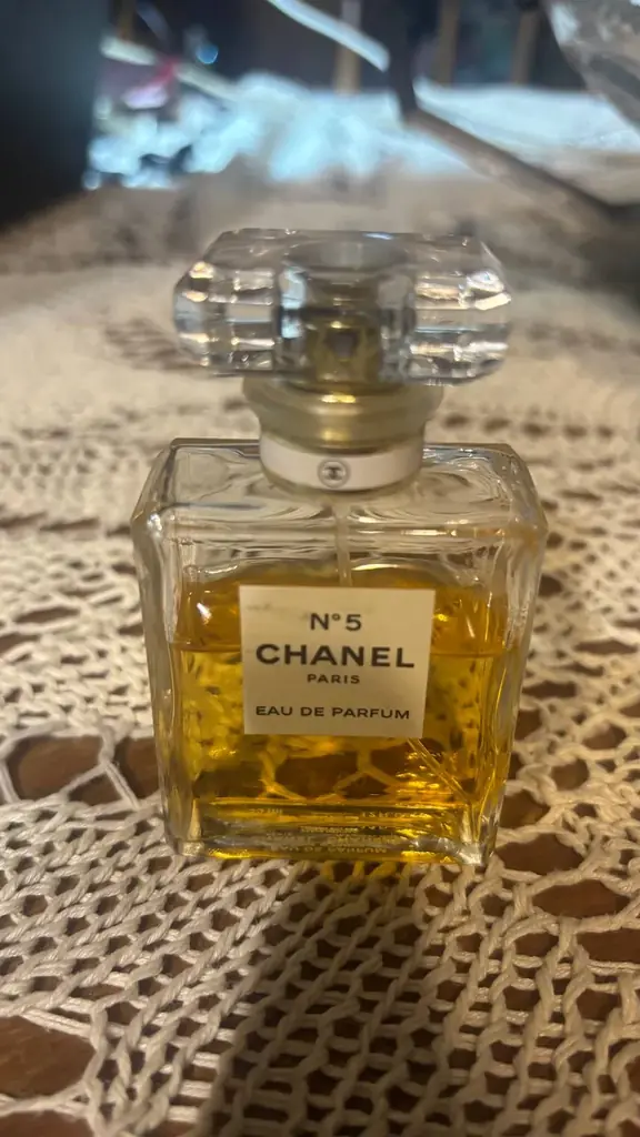 Всем првиет! Продаю духи Chanel №5, 35мл. Израсходовано менее 10 мл. Духи оригинал, брала прошлым л…
