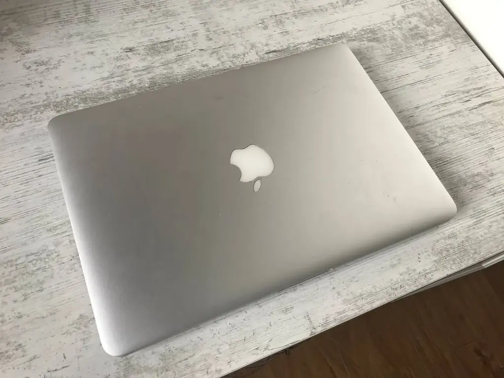 🍎 MacBook Pro Retina 13″ Early 2015 - 250 ₾