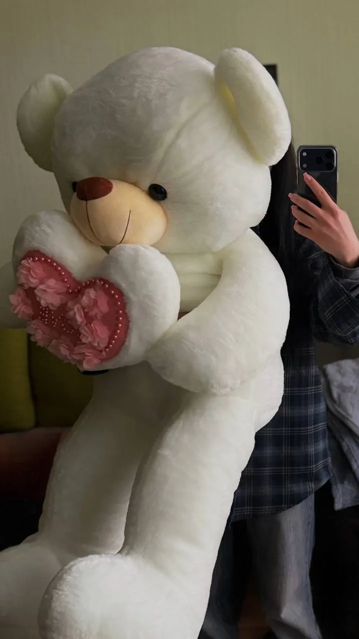 🧸 Продается: большой плюшевый медведь белого цвета